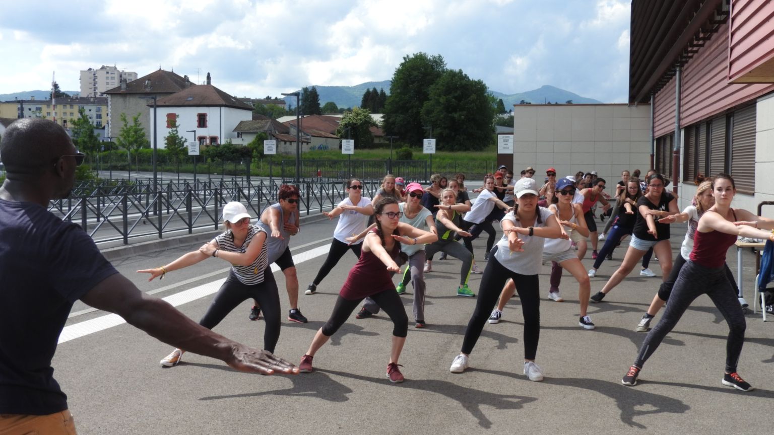 Djamm métaphorik : défilé de la Biennale de la danse 2018 par la CC Bugeysud