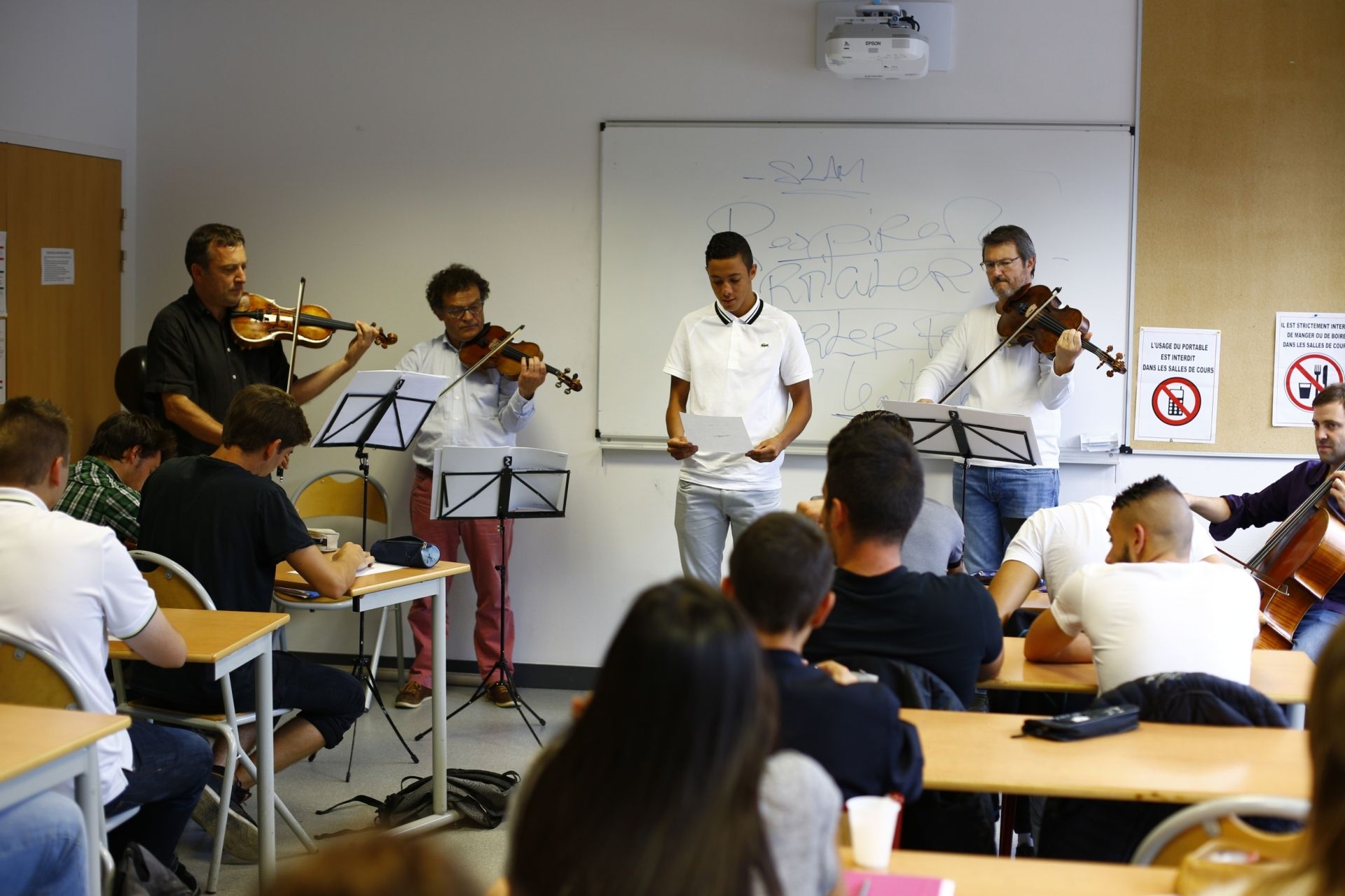 Illustration de la fiche expérience sur l'éducation artistique et culturelle proposée par le Quatuor Debussy